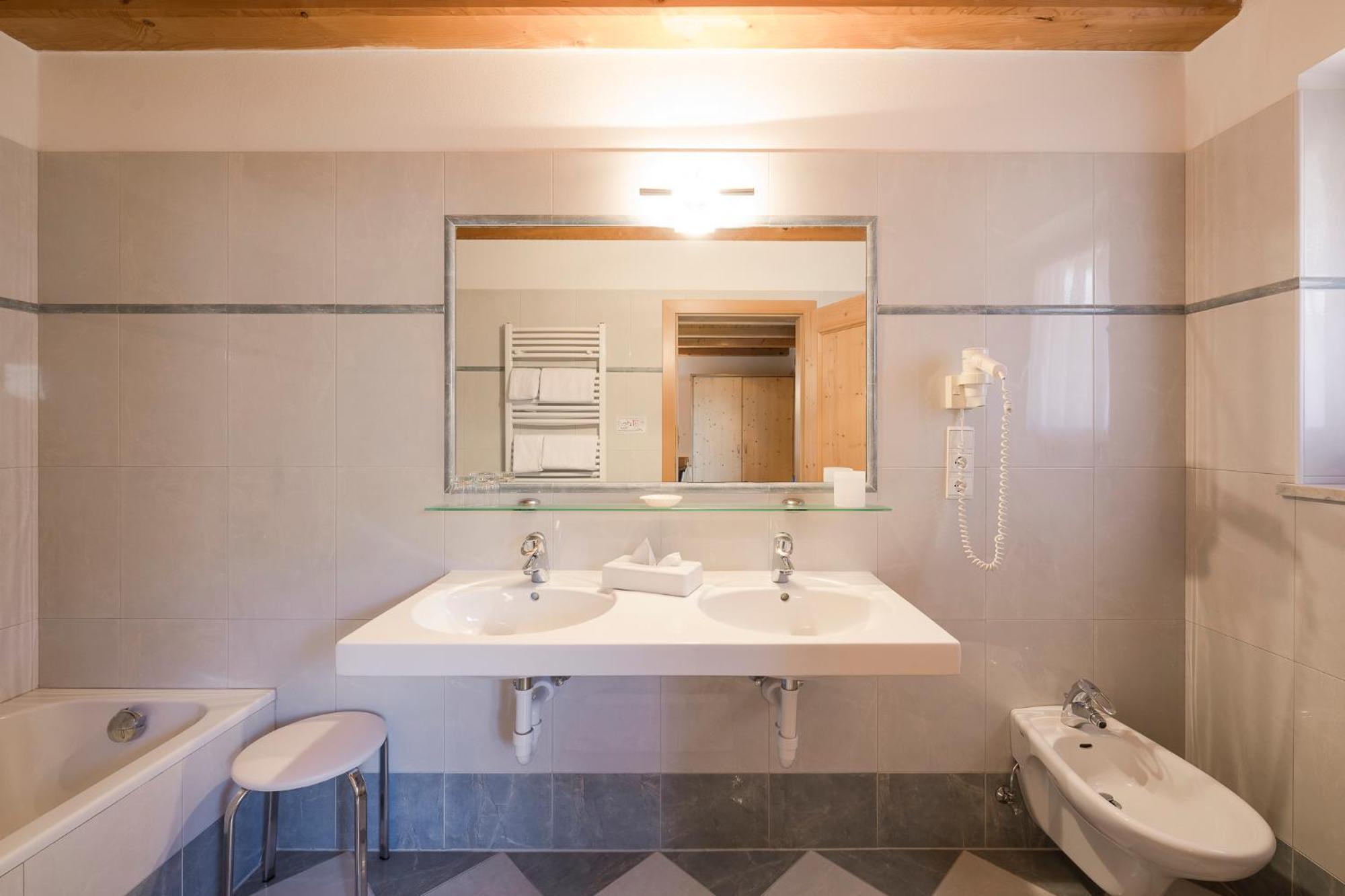 Naturhotel Gruberhof Шена Екстериор снимка